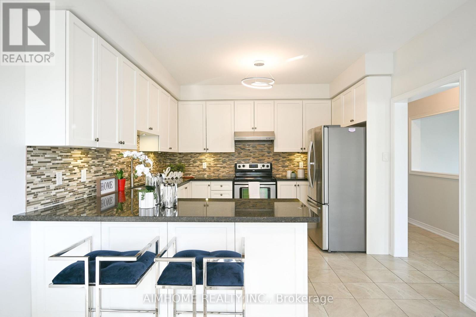 116 Landsdown Crescent, Markham, Ontario  L6E 0M8 - Photo 12 - N12399042
