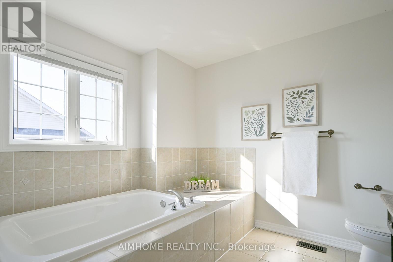 116 Landsdown Crescent, Markham, Ontario  L6E 0M8 - Photo 34 - N12399042