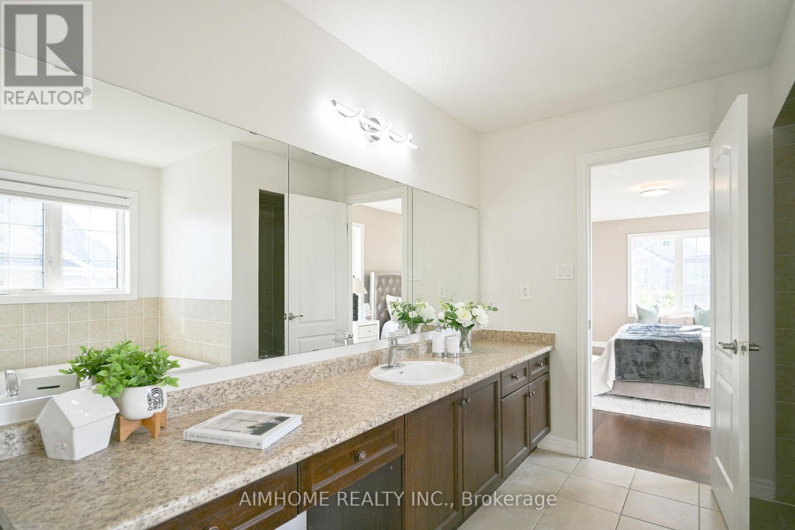 116 Landsdown Crescent, Markham, Ontario  L6E 0M8 - Photo 35 - N12399042
