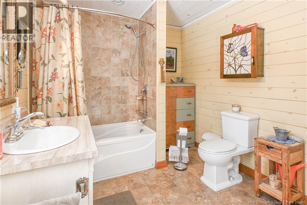 187 Saint-Simon Road, Caraquet, New Brunswick  E1W 1B3 - Photo 24 - NB117531