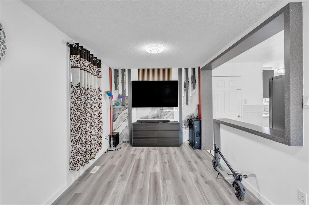51 Hiddleston Crescent, Winnipeg, Manitoba  R2P 0T3 - Photo 12 - 202522894
