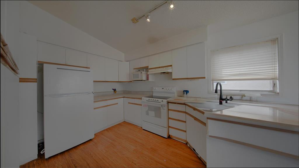 40 Prelest Place, Winnipeg, Manitoba  R2P 2R3 - Photo 12 - 202522926
