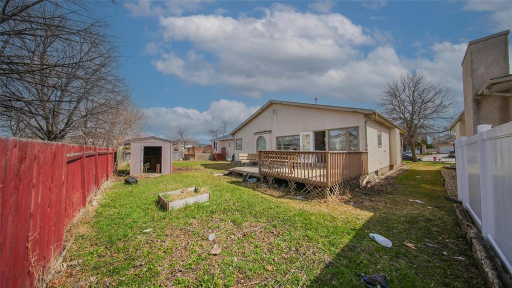 40 Prelest Place, Winnipeg, Manitoba  R2P 2R3 - Photo 25 - 202522926