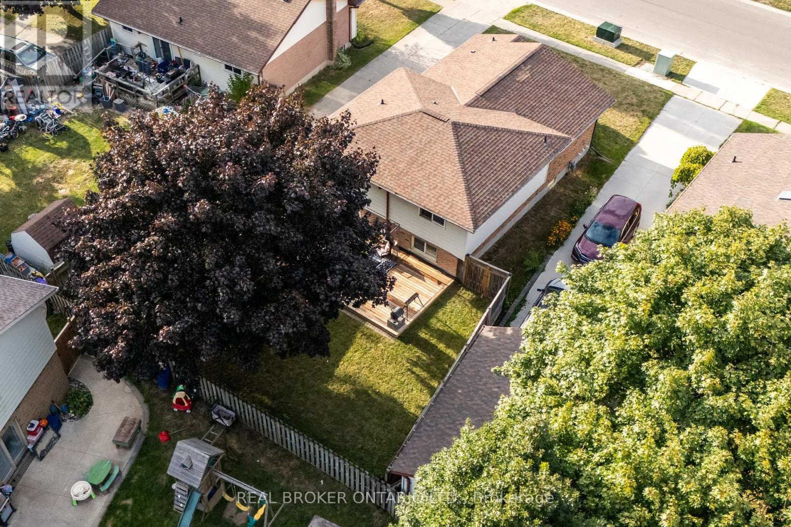 1134 Mohawk Street, Woodstock (Woodstock - North), Ontario  N4T 1A8 - Photo 40 - X12399049