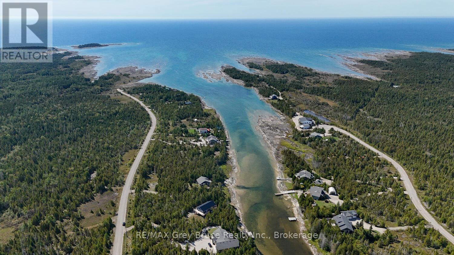 38 Bay Shore Avenue S, Northern Bruce Peninsula, Ontario  N0H 2R0 - Photo 48 - X12399127