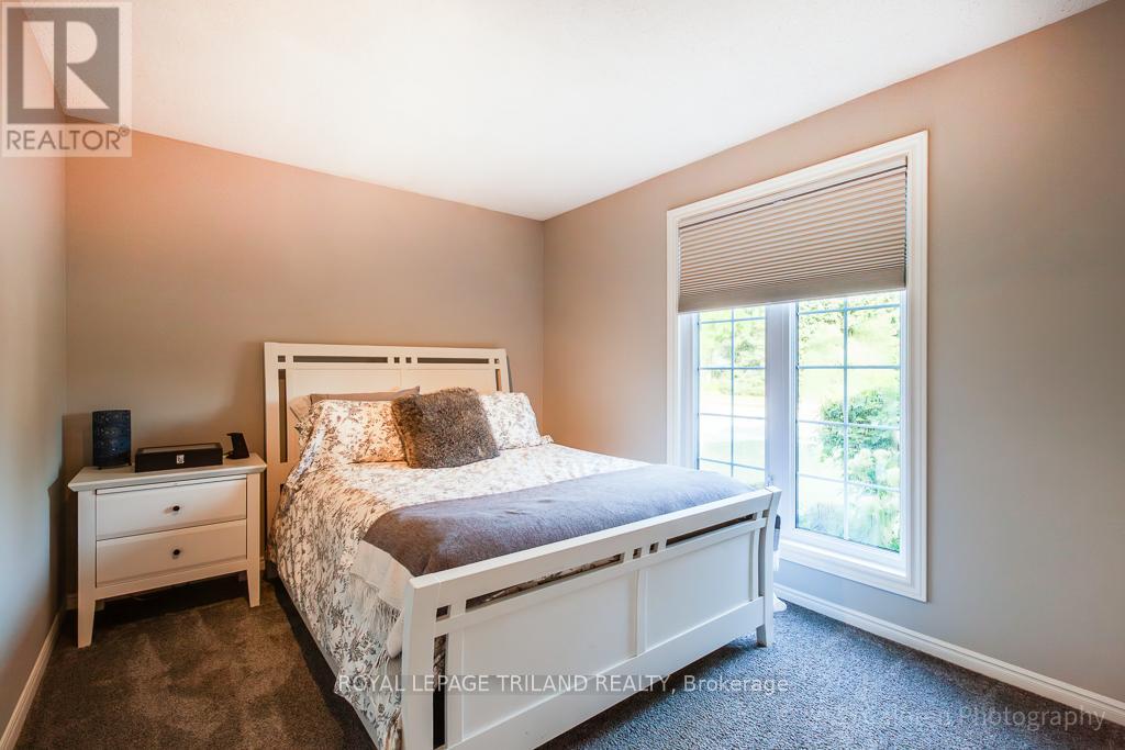 25 Monteith Avenue, Thames Centre, Ontario  N0M 2P0 - Photo 27 - X12399130