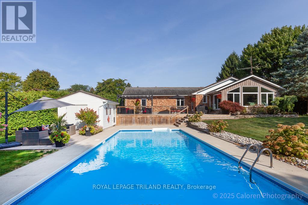 25 Monteith Avenue, Thames Centre, Ontario  N0M 2P0 - Photo 39 - X12399130
