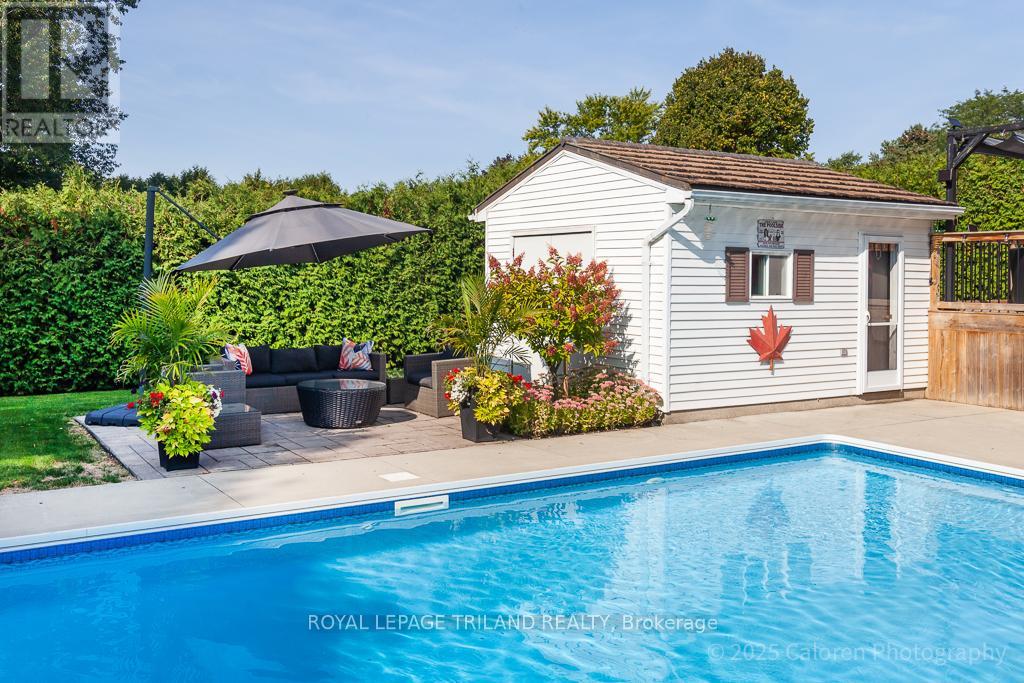 25 Monteith Avenue, Thames Centre, Ontario  N0M 2P0 - Photo 40 - X12399130