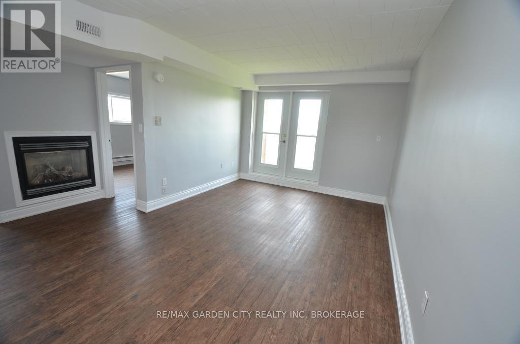 30 Cunningham Street, Thorold, Ontario  L2V 3K8 - Photo 25 - X12399097