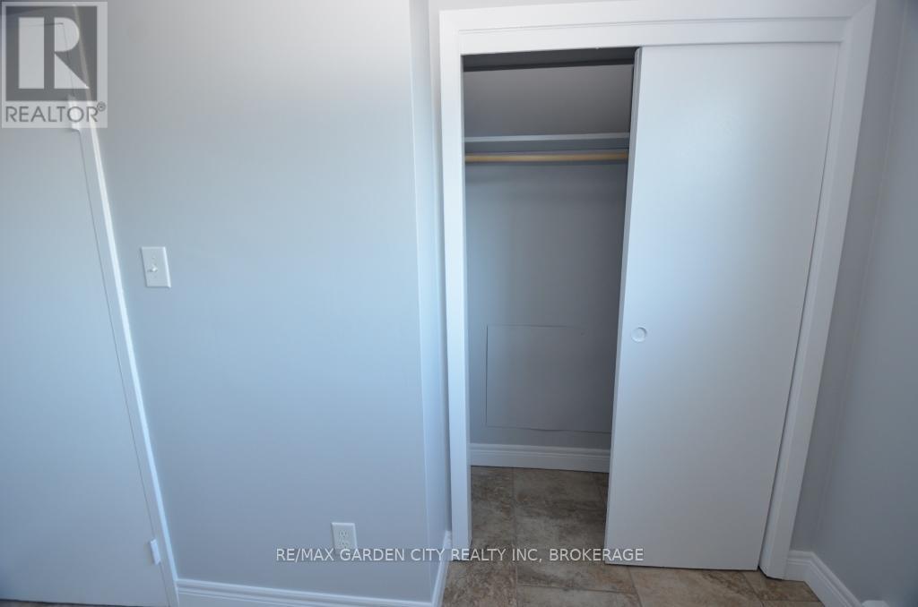 30 Cunningham Street, Thorold, Ontario  L2V 3K8 - Photo 46 - X12399097