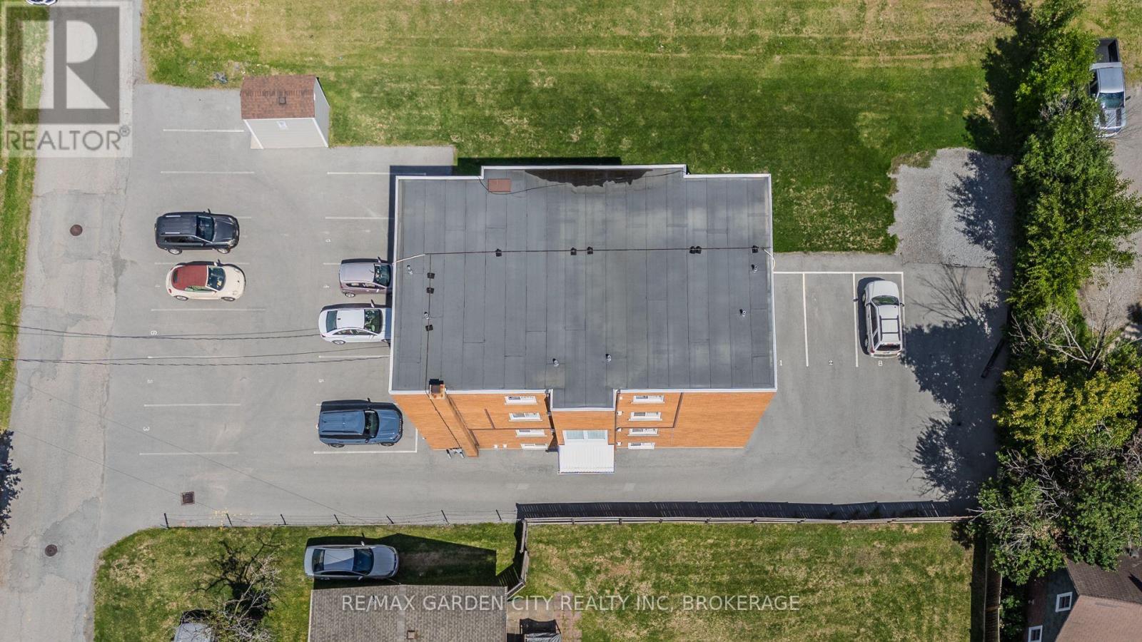 30 Cunningham Street, Thorold, Ontario  L2V 3K8 - Photo 6 - X12399097
