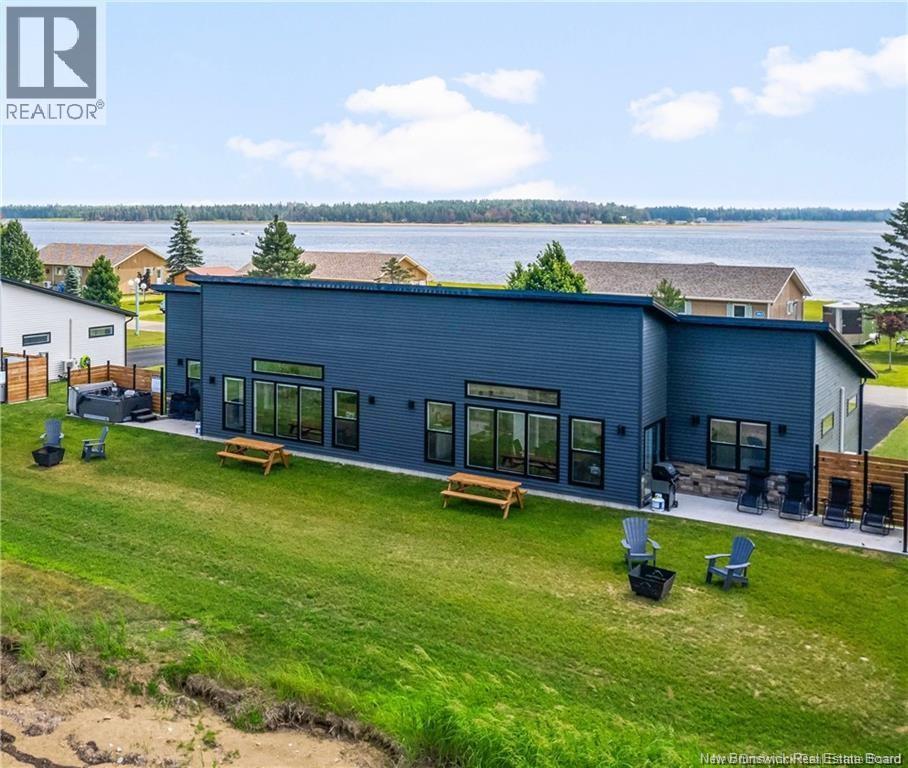 89 York, Richibucto, New Brunswick  E4W 4K2 - Photo 1 - NB126473