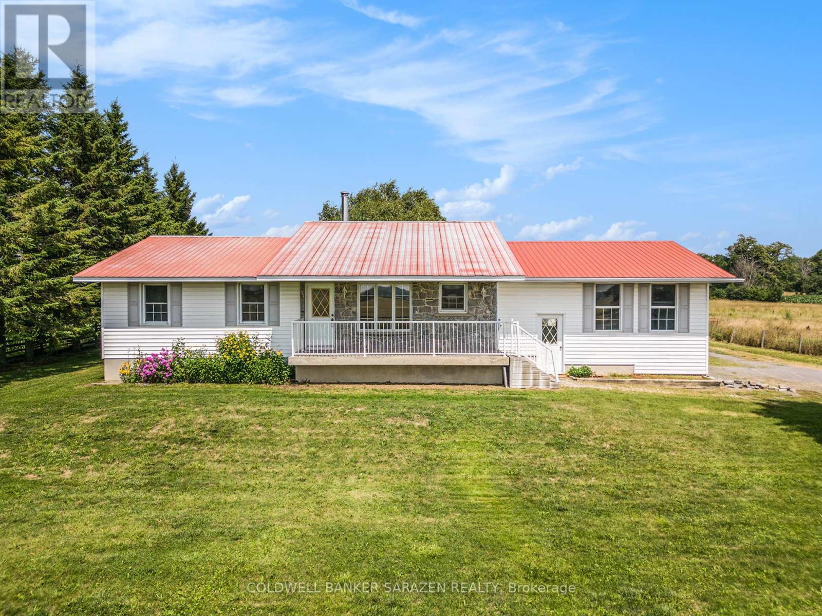 402 Scheel Drive, Mcnab/braeside, Ontario  K7S 3G8 - Photo 4 - X12395922