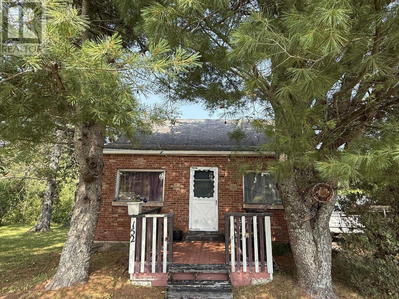 152 Cordova Street, Amherst, Nova Scotia