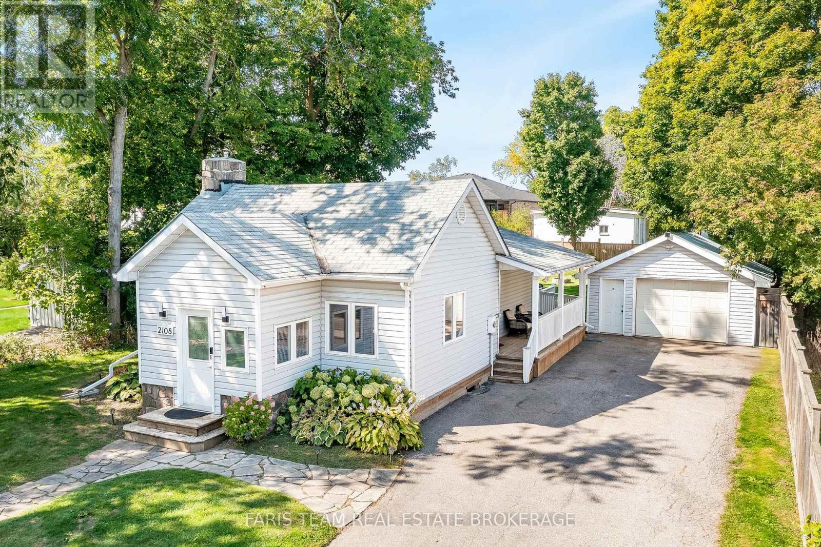 2108 VICTORIA STREET, Innisfil, Ontario