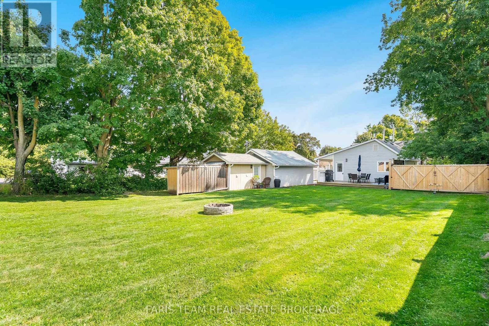 2108 Victoria Street, Innisfil, Ontario  L9S 1K4 - Photo 24 - N12399128