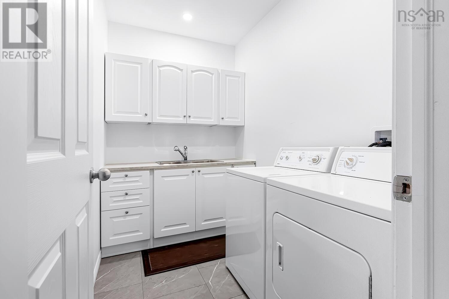 15 Essex Lane, Halifax, Nova Scotia  B3S 1E3 - Photo 36 - 202519508