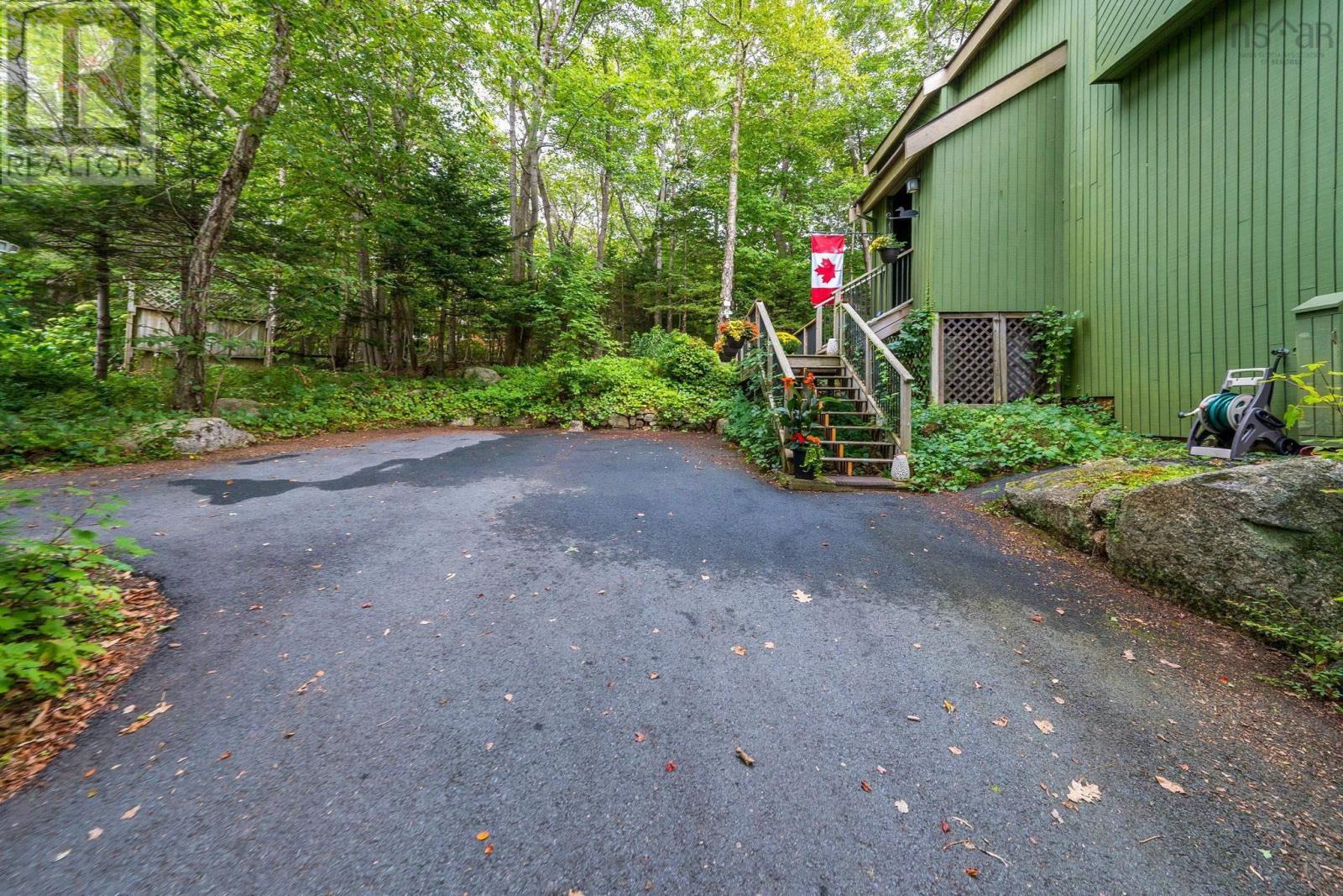 Property at 11 Brant Street image 2