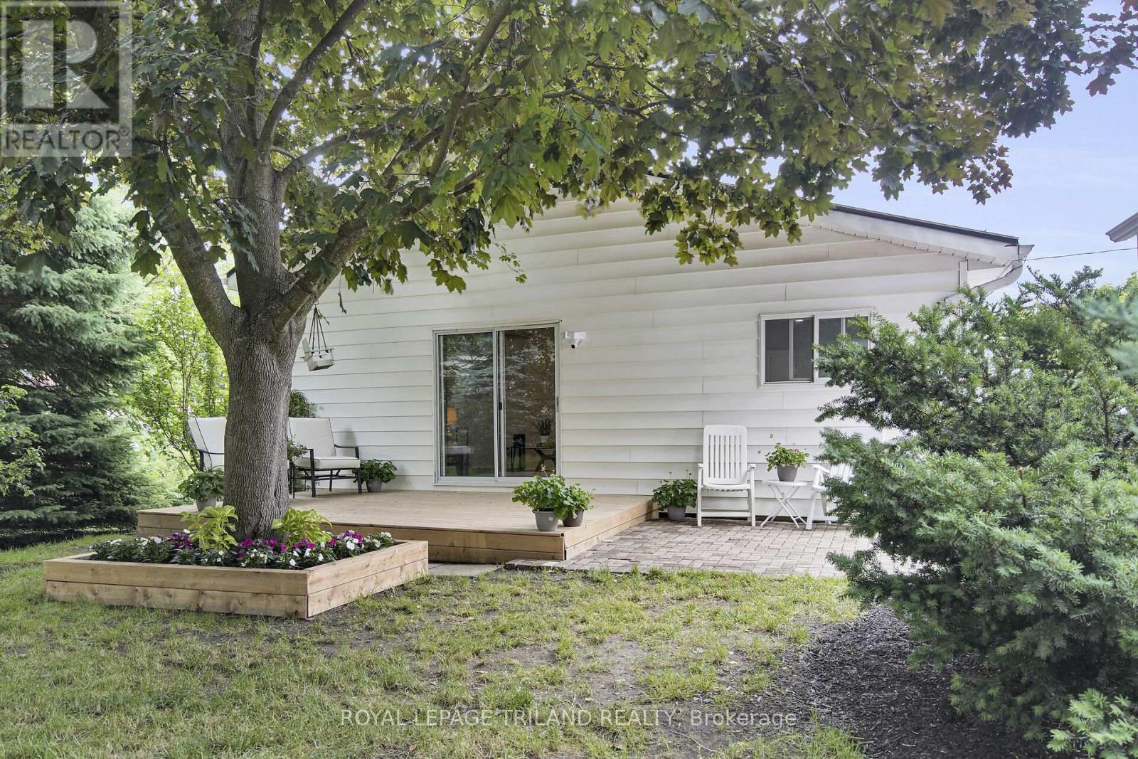 209 Water Street, Lucan Biddulph, Ontario  N0M 2J0 - Photo 29 - X12249756