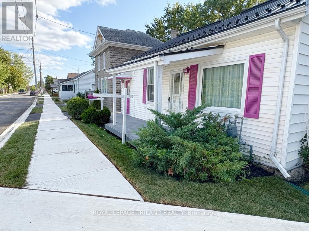 209 Water Street, Lucan Biddulph, Ontario  N0M 2J0 - Photo 40 - X12249756