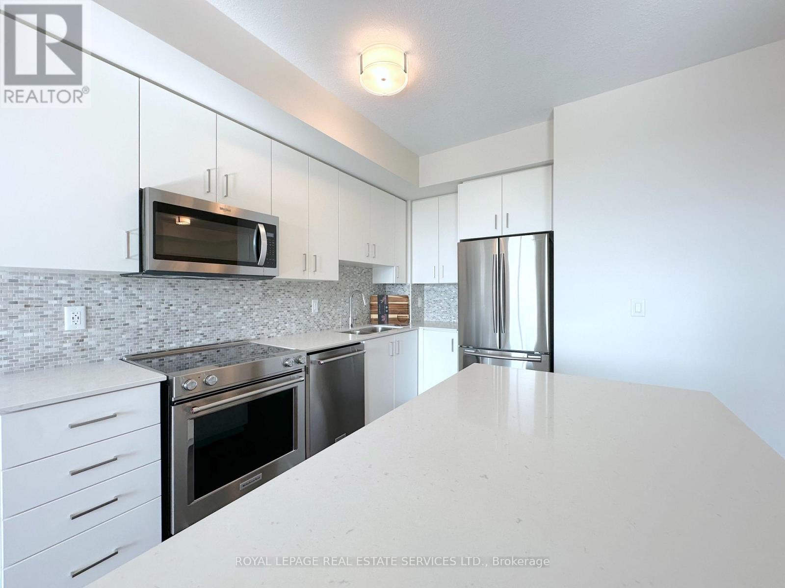 511 - 2333 Taunton Road, Oakville, Ontario  L6H 0N5 - Photo 3 - W12399111
