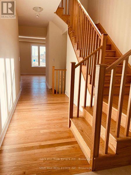 803 Griffin Trail, Peterborough, Ontario  K9K 0J1 - Photo 3 - X12397522