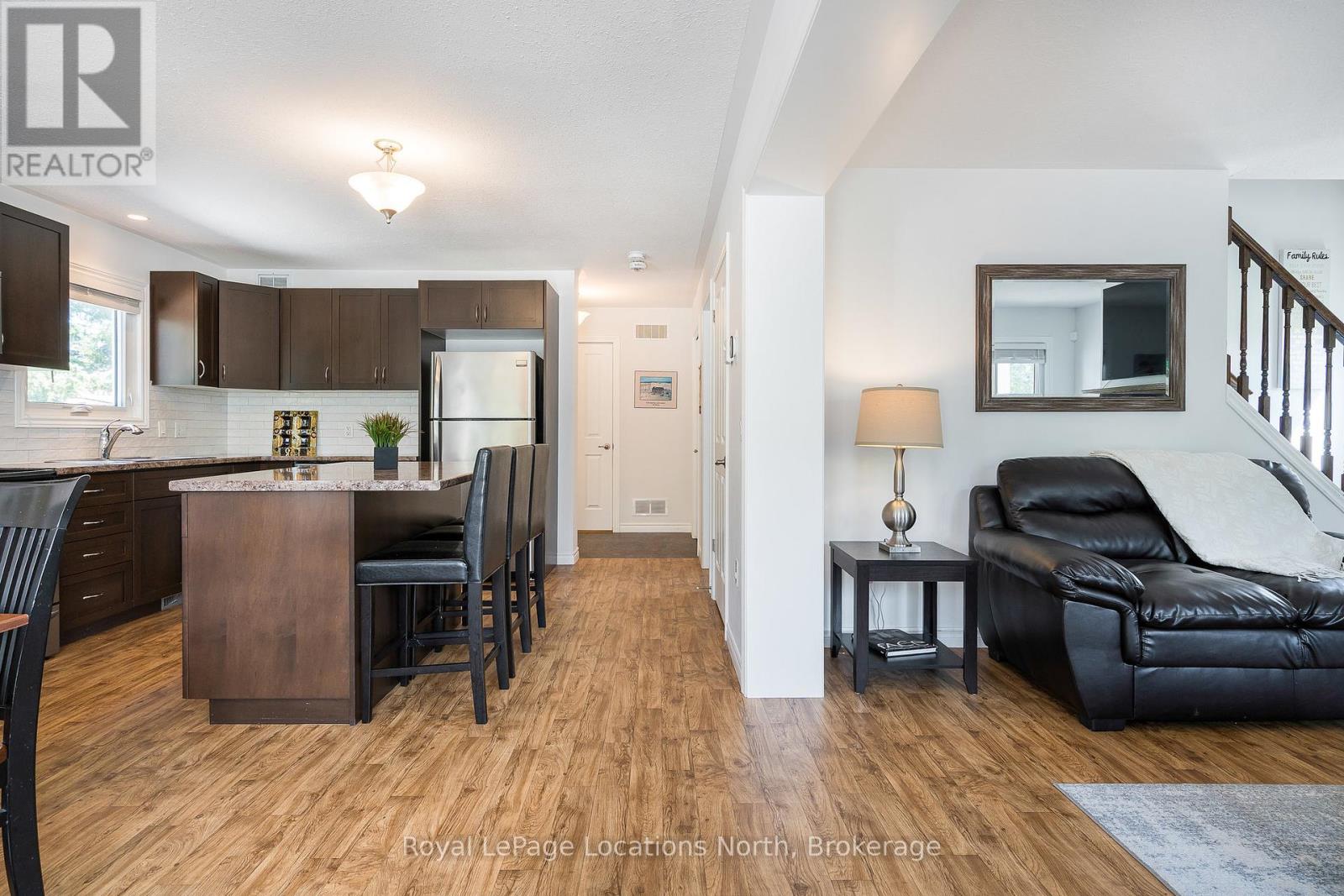 796362 Grey 19 Road, Blue Mountains, Ontario  L9Y 0P4 - Photo 8 - X12399146