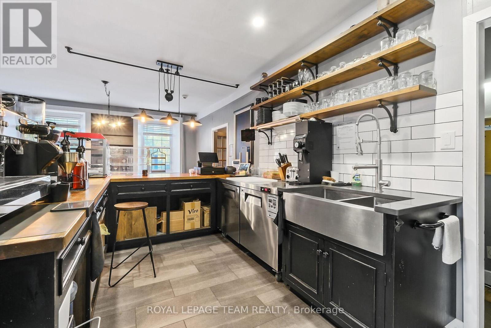 6 Spencer Street S, Edwardsburgh/cardinal, Ontario  K0E 1X0 - Photo 13 - X12399147