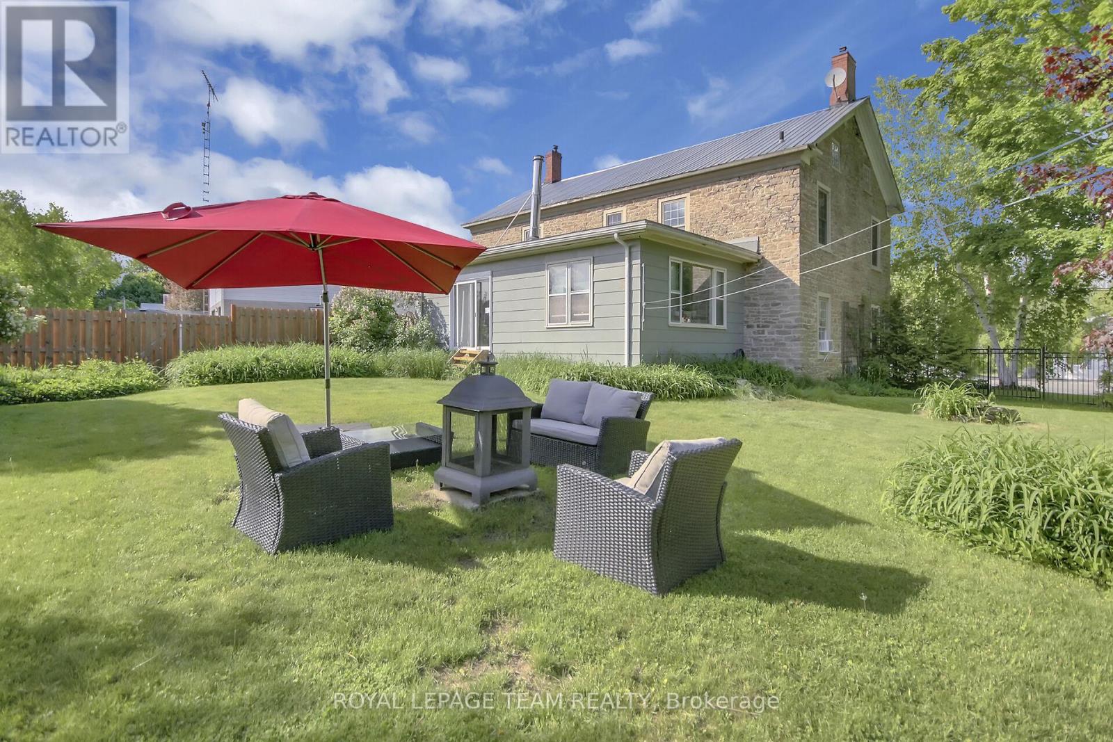 6 Spencer Street, Edwardsburgh/cardinal, Ontario  K0E 1X0 - Photo 45 - X12399148