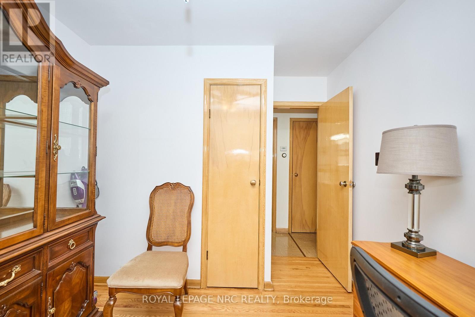 53 Concord Avenue, St. Catharines, Ontario  L2M 5N7 - Photo 15 - X12399136