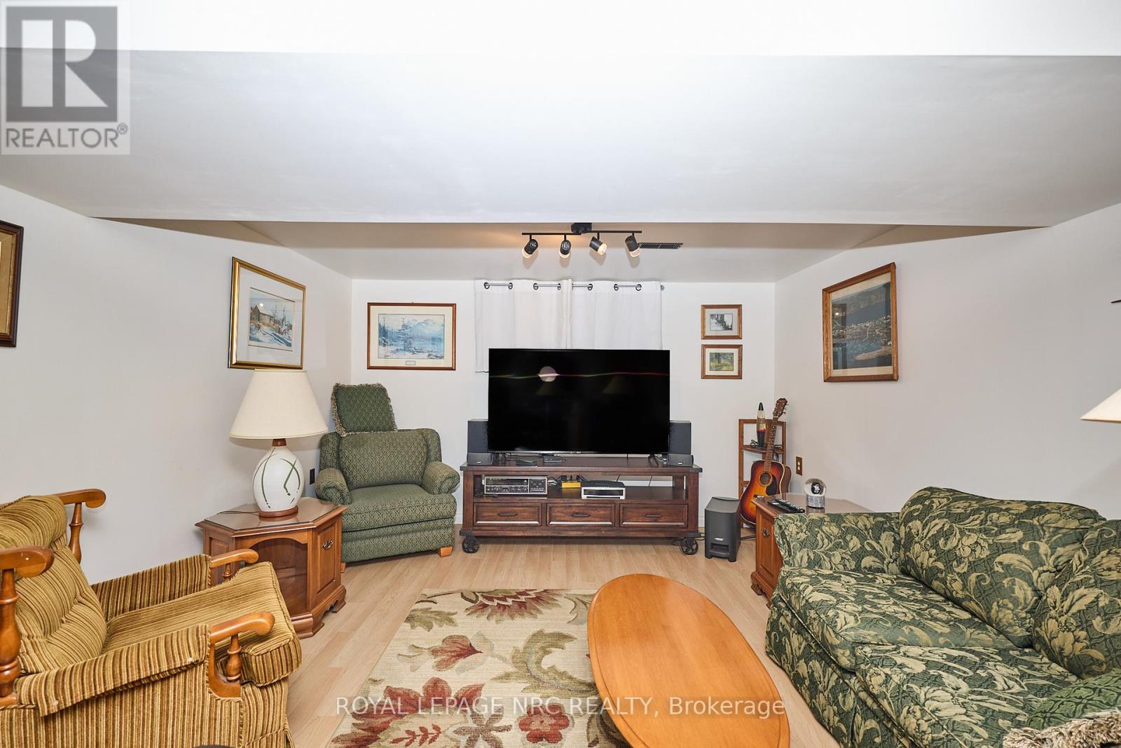 53 Concord Avenue, St. Catharines, Ontario  L2M 5N7 - Photo 18 - X12399136