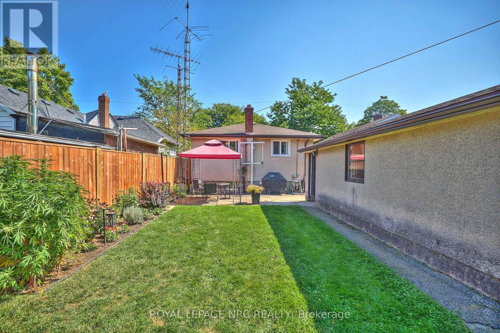 53 Concord Avenue, St. Catharines (Facer), Ontario  L2M 5N7 - Photo 31 - X12399136