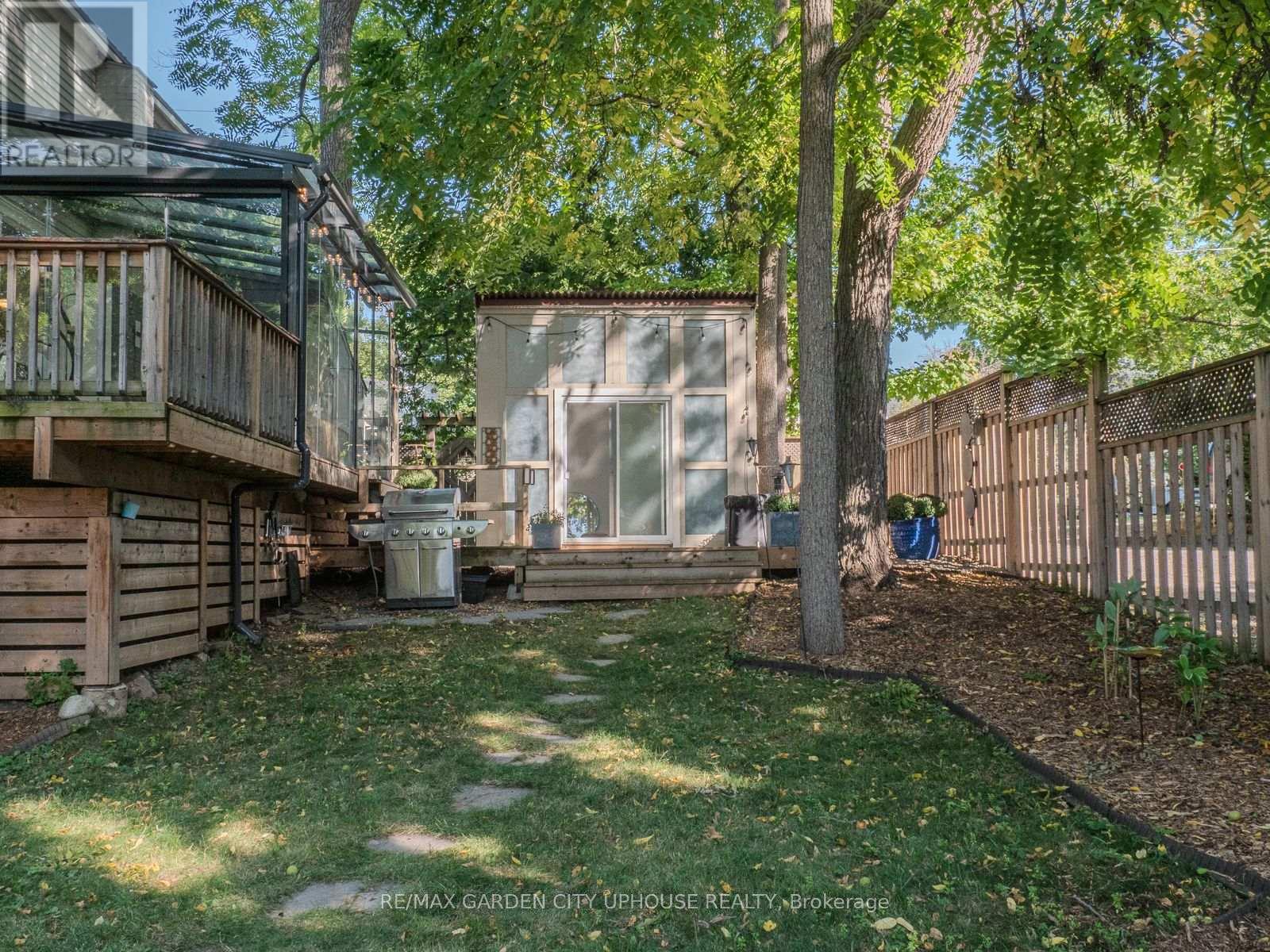 26 Mountain Street, Grimsby, Ontario  L3M 3K1 - Photo 27 - X12399139