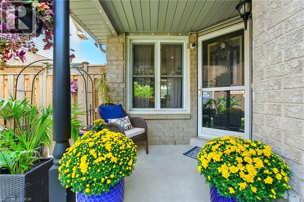 88 Grindstone Way, Waterdown, Ontario  L9H 7B5 - Photo 2 - 40769033