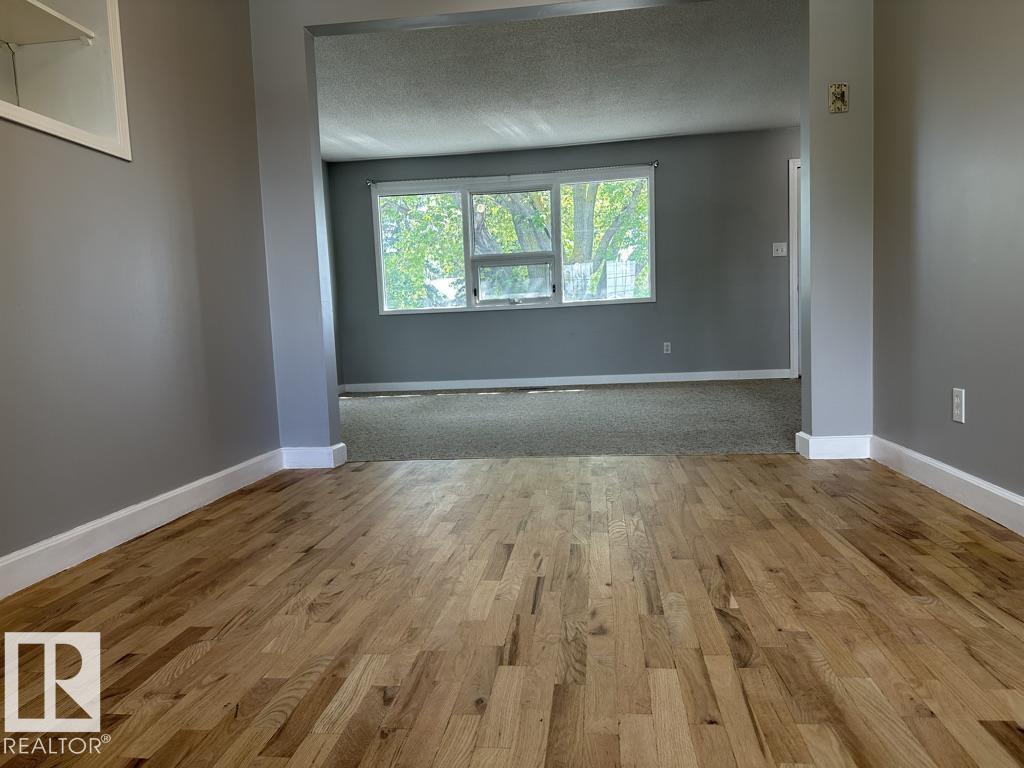 9512/9514 128 Av Nw, Edmonton, Alberta  T5E 0H6 - Photo 9 - E4457401
