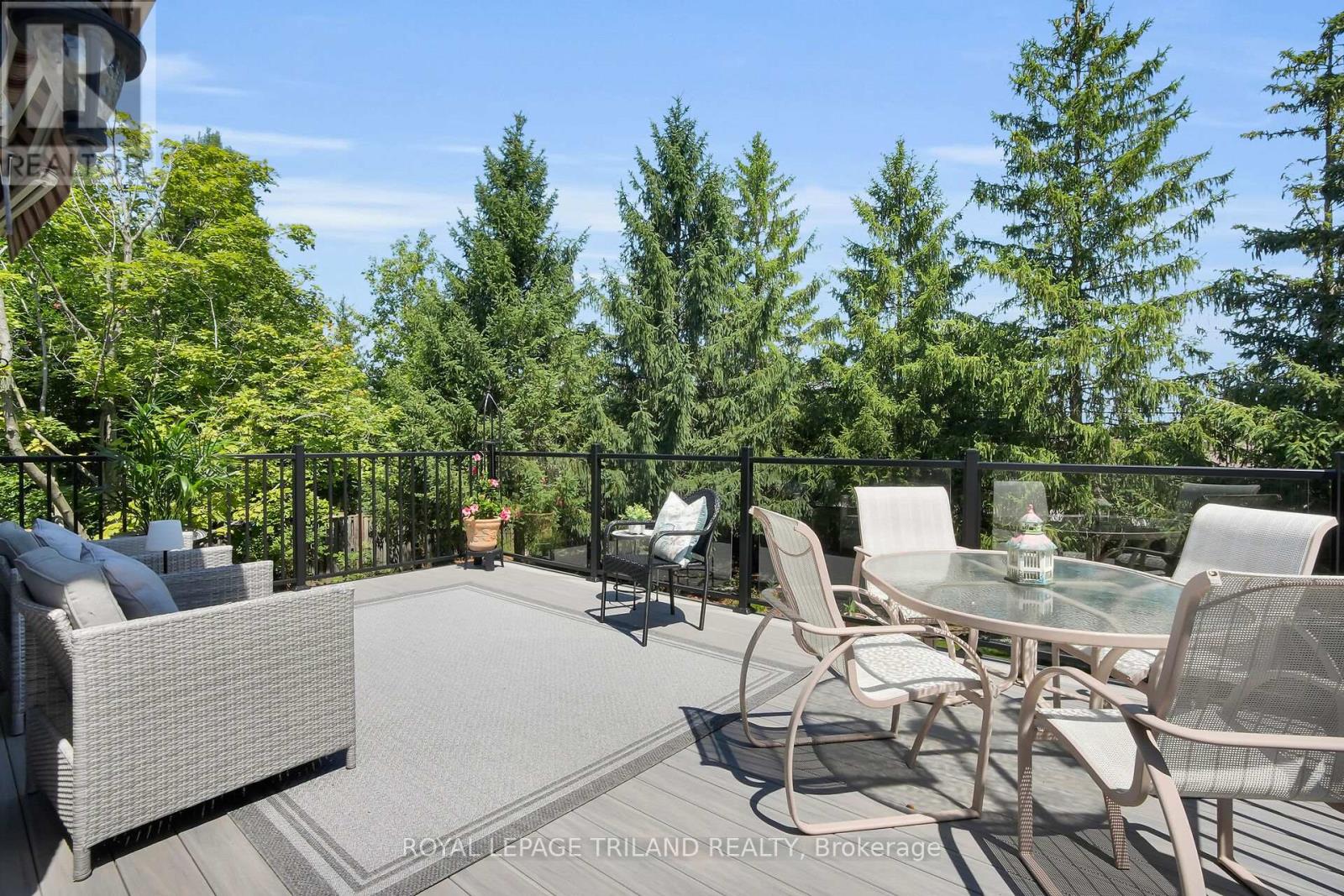 26 Butternut Lane, London South, Ontario  N6K 4J4 - Photo 34 - X12399157