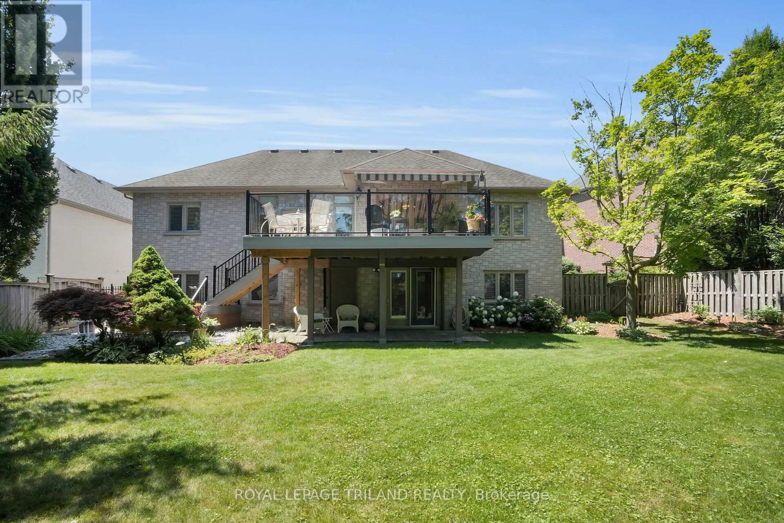 26 Butternut Lane, London South, Ontario  N6K 4J4 - Photo 35 - X12399157
