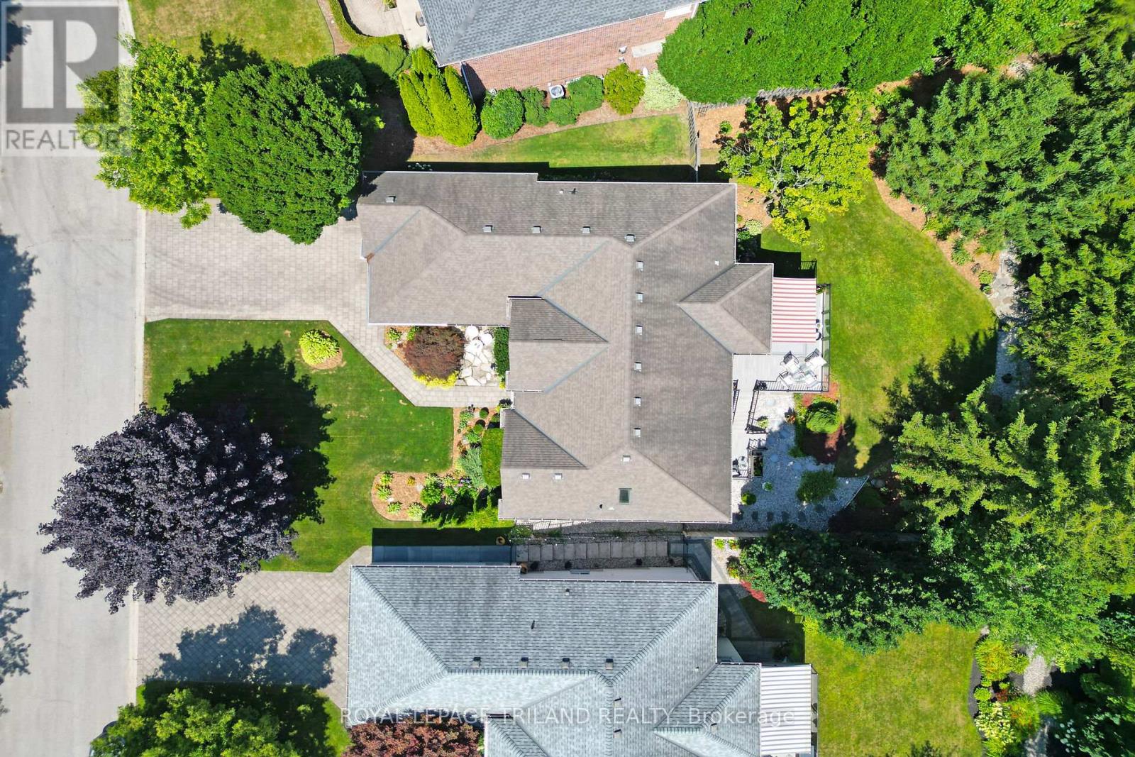 26 Butternut Lane, London South, Ontario  N6K 4J4 - Photo 44 - X12399157