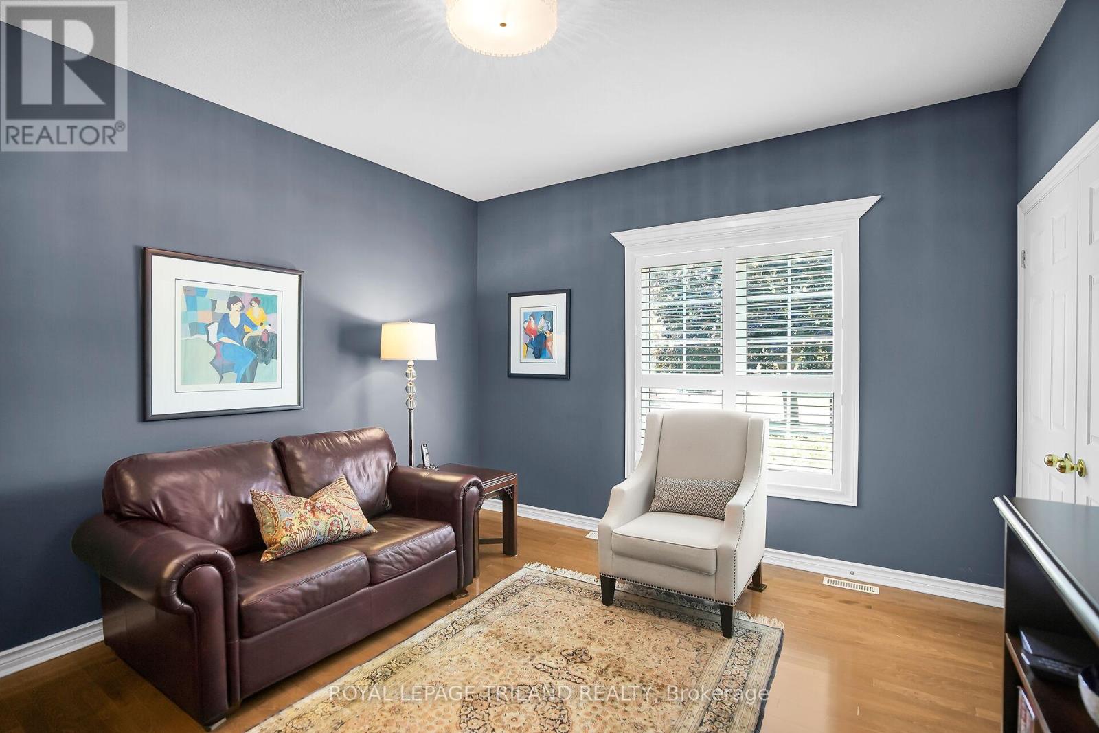 26 Butternut Lane, London South, Ontario  N6K 4J4 - Photo 8 - X12399157