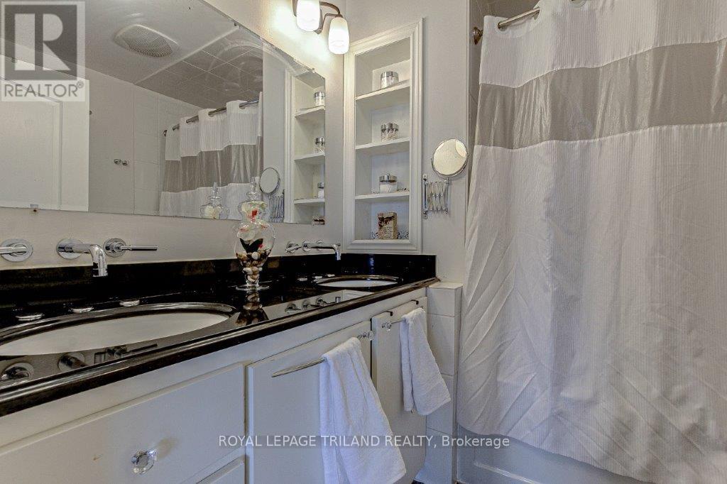 1281 Scotland Drive, London South, Ontario  N6N 1L1 - Photo 15 - X12399183