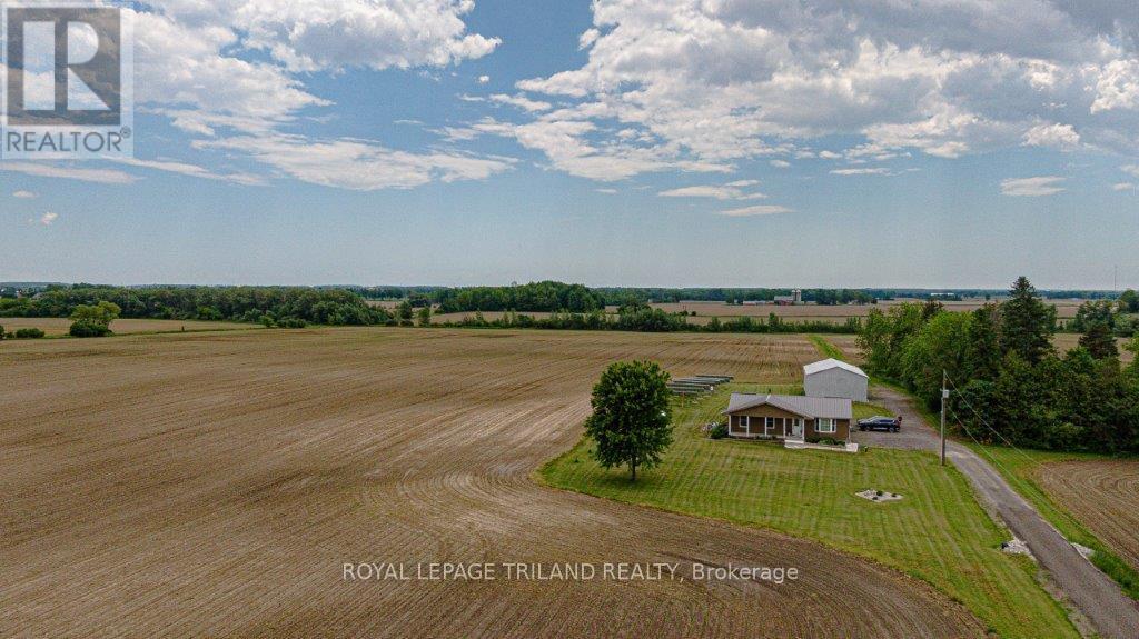 1281 Scotland Drive, London South, Ontario  N6N 1L1 - Photo 33 - X12399183