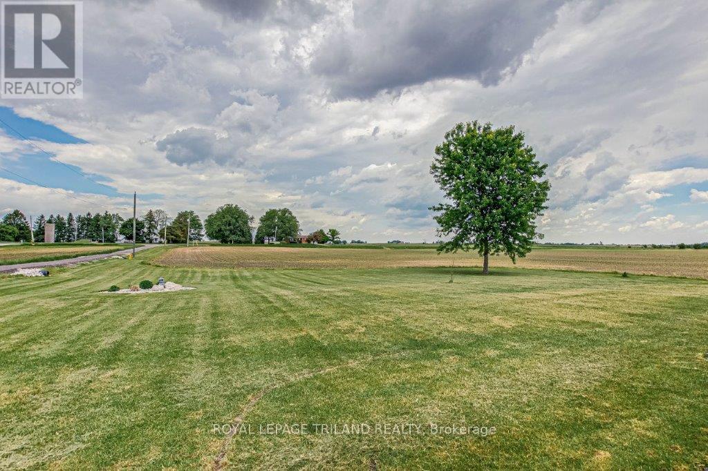 1281 Scotland Drive, London South, Ontario  N6N 1L1 - Photo 34 - X12399183