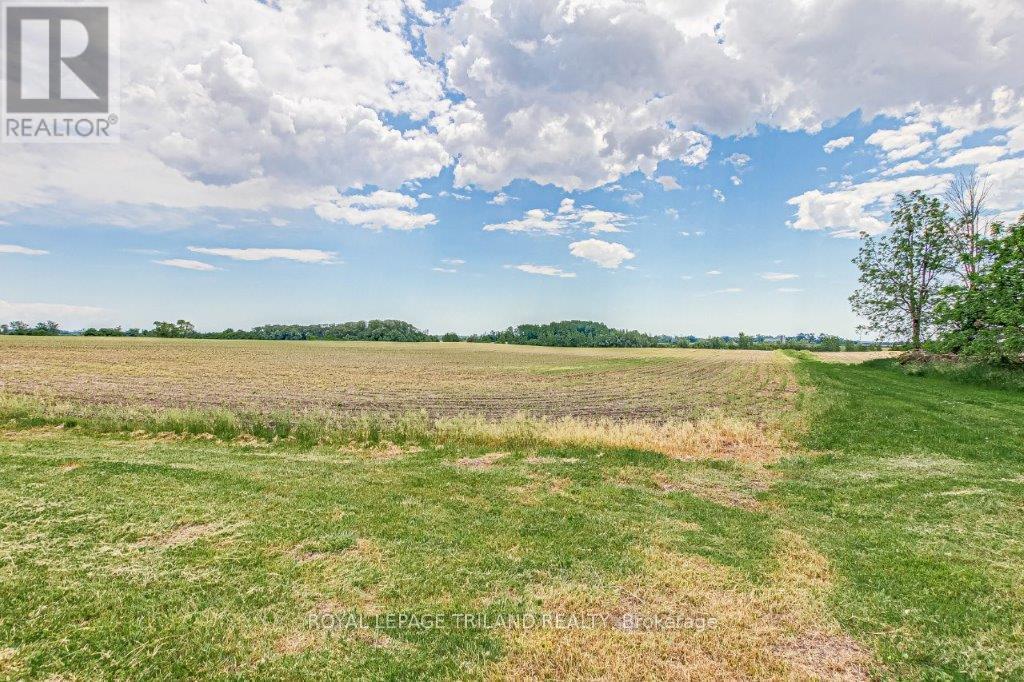 1281 Scotland Drive, London South, Ontario  N6N 1L1 - Photo 37 - X12399183