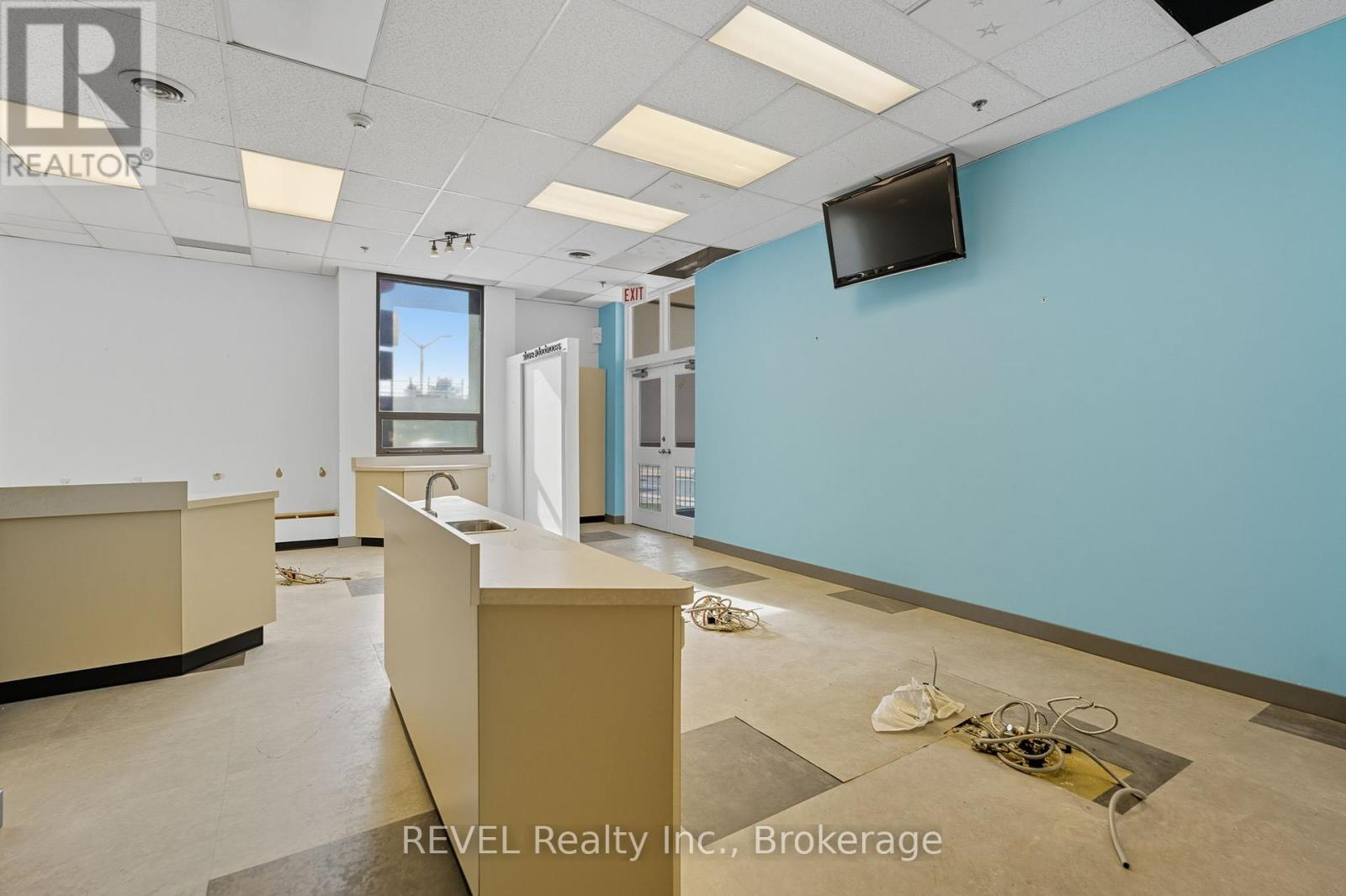 9 - 290 Glendale Avenue, St. Catharines, Ontario  L2T 2L3 - Photo 36 - X12323122