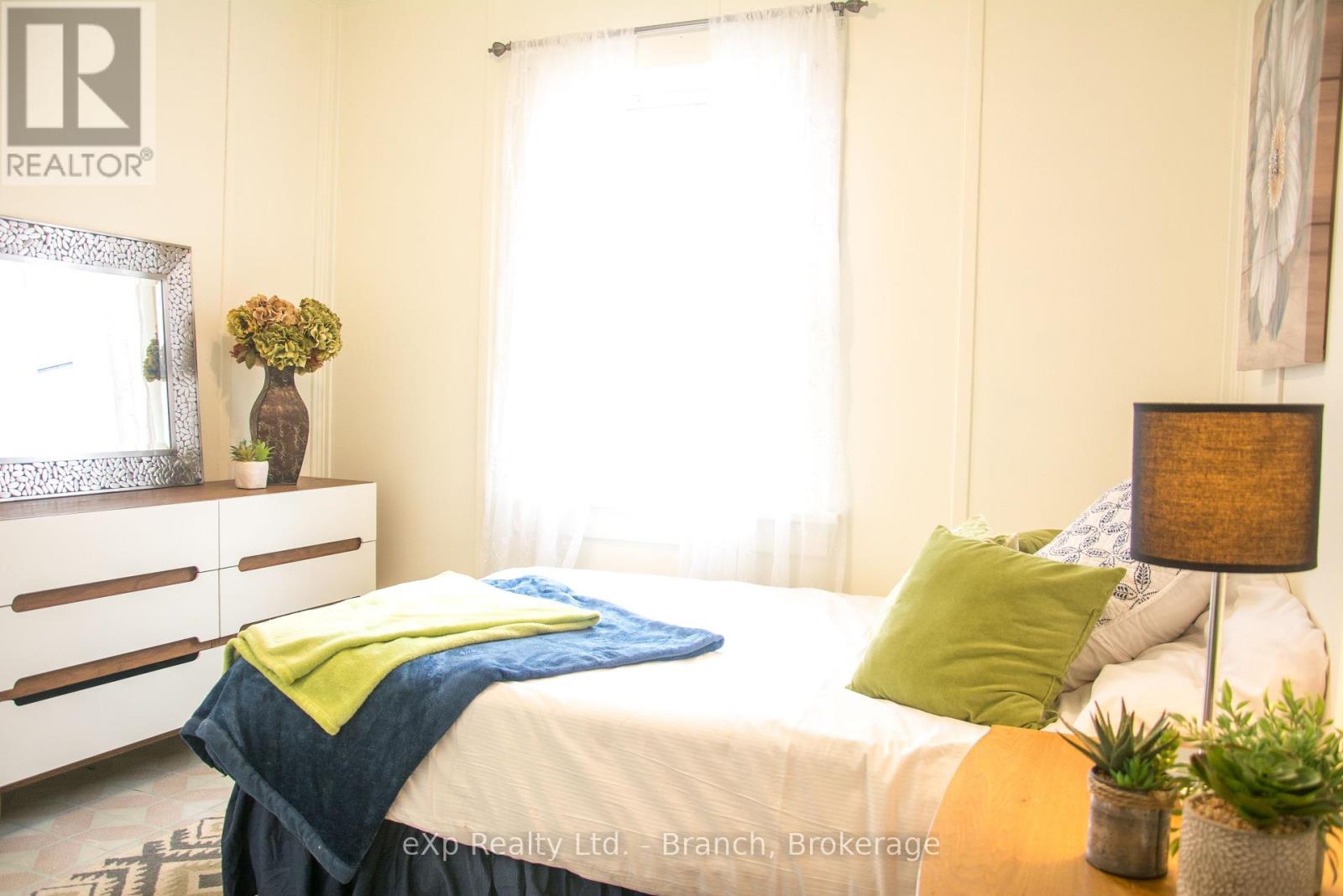 54 Sixth Street, Smooth Rock Falls, Ontario  P0L 2B0 - Photo 14 - T12399171