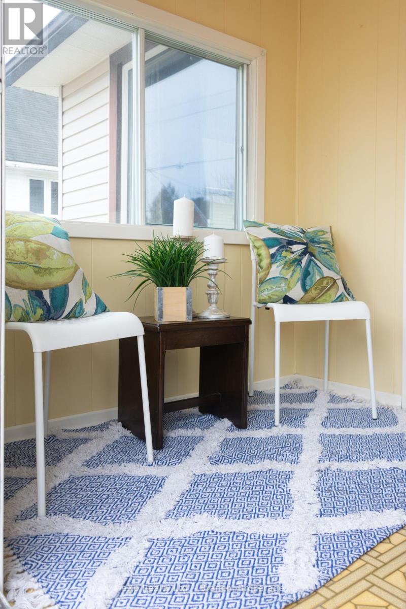 54 Sixth Street, Smooth Rock Falls, Ontario  P0L 2B0 - Photo 17 - T12399171