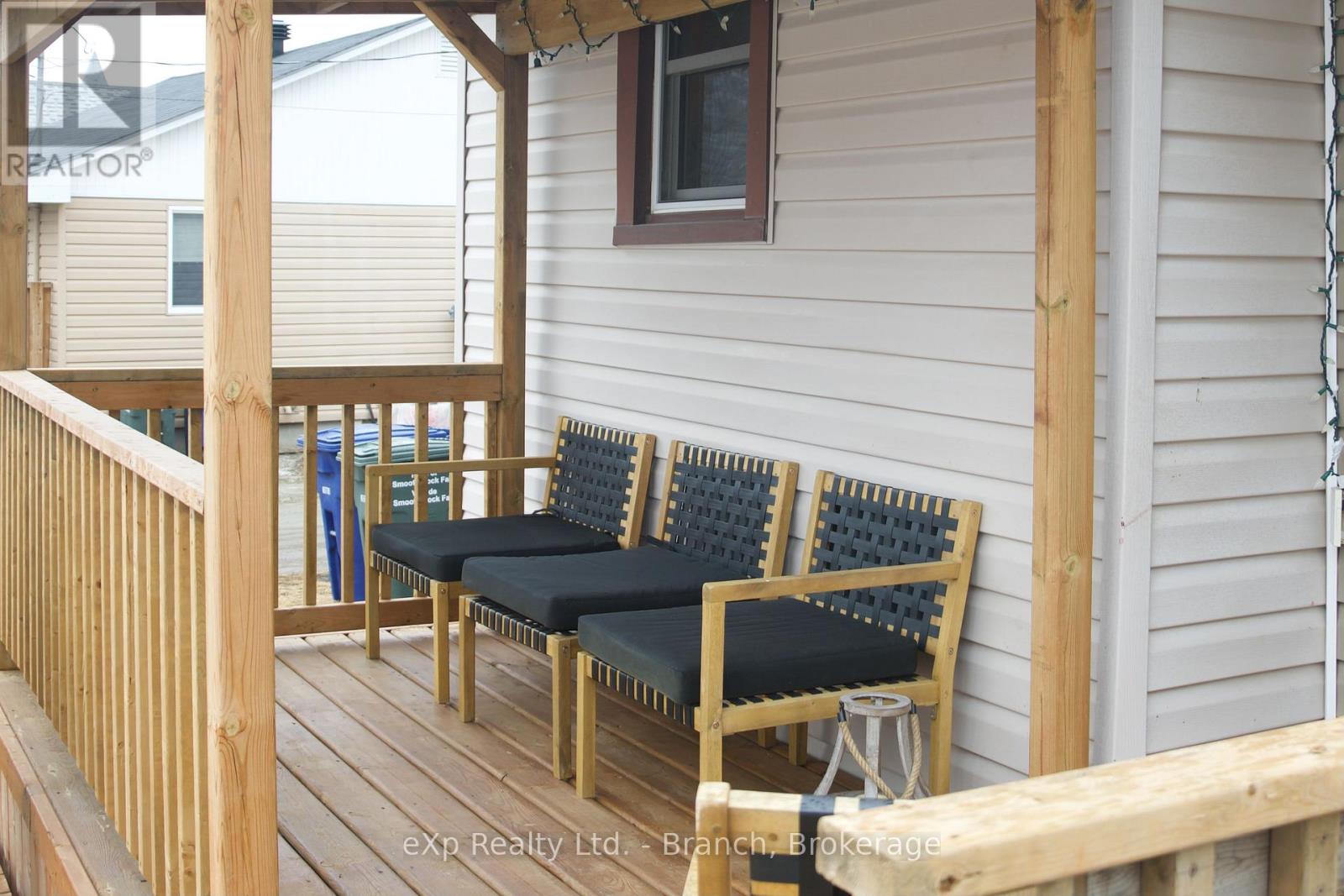 54 Sixth Street, Smooth Rock Falls, Ontario  P0L 2B0 - Photo 4 - T12399171