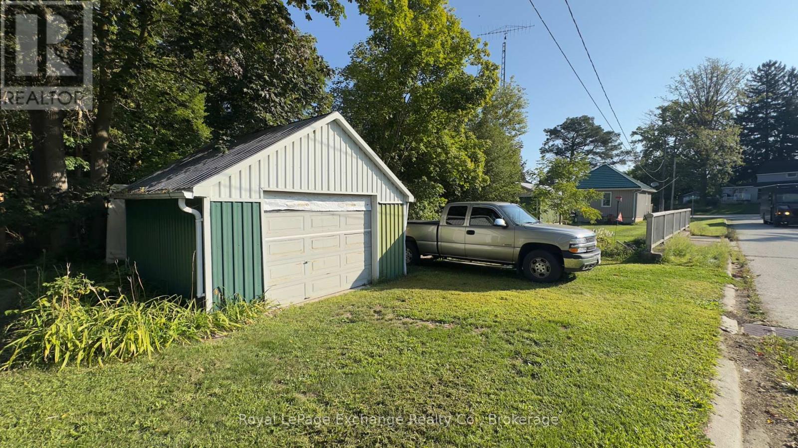 127 Yonge Street S, Brockton, Ontario  N0G 2V0 - Photo 10 - X12399155
