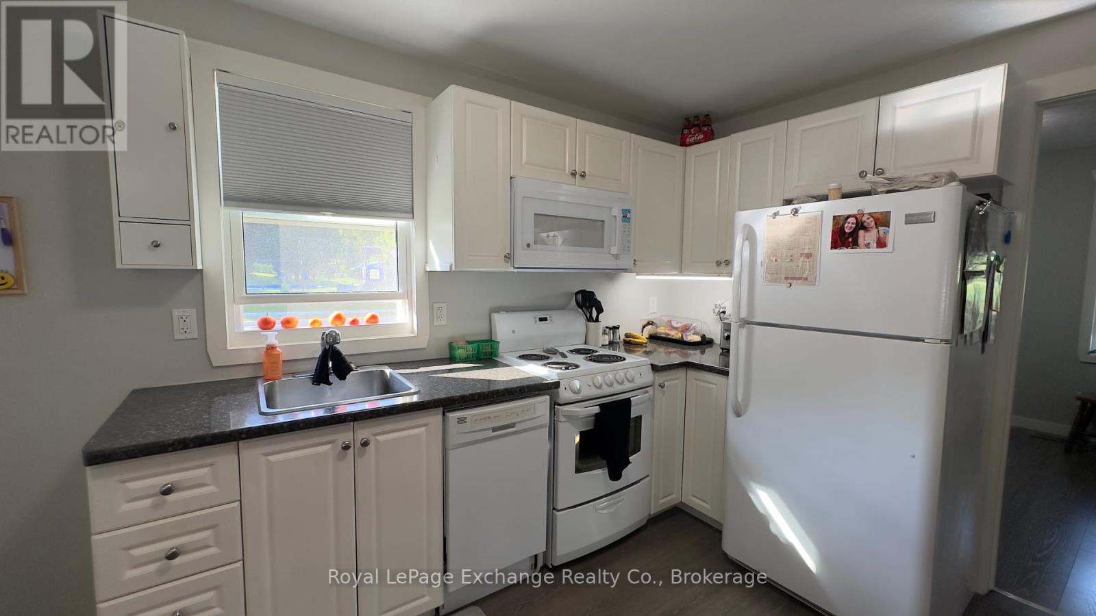 127 Yonge Street S, Brockton, Ontario  N0G 2V0 - Photo 18 - X12399155