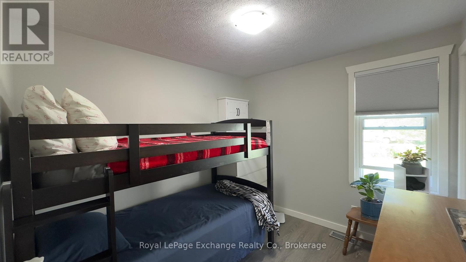 127 Yonge Street S, Brockton, Ontario  N0G 2V0 - Photo 22 - X12399155